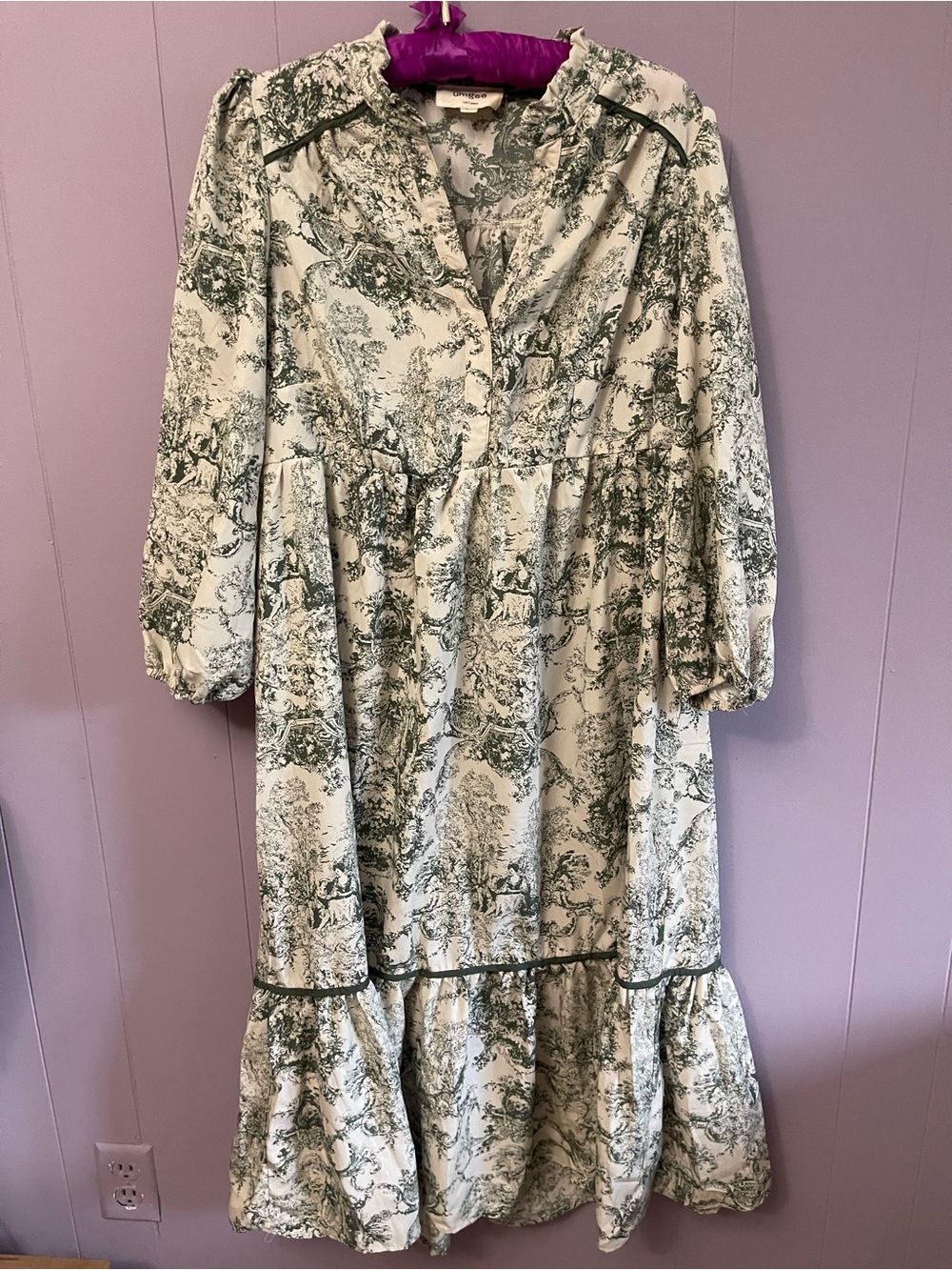 Long-Sleeve bohemian Green Toile Midi Dress with Ruffle Hem